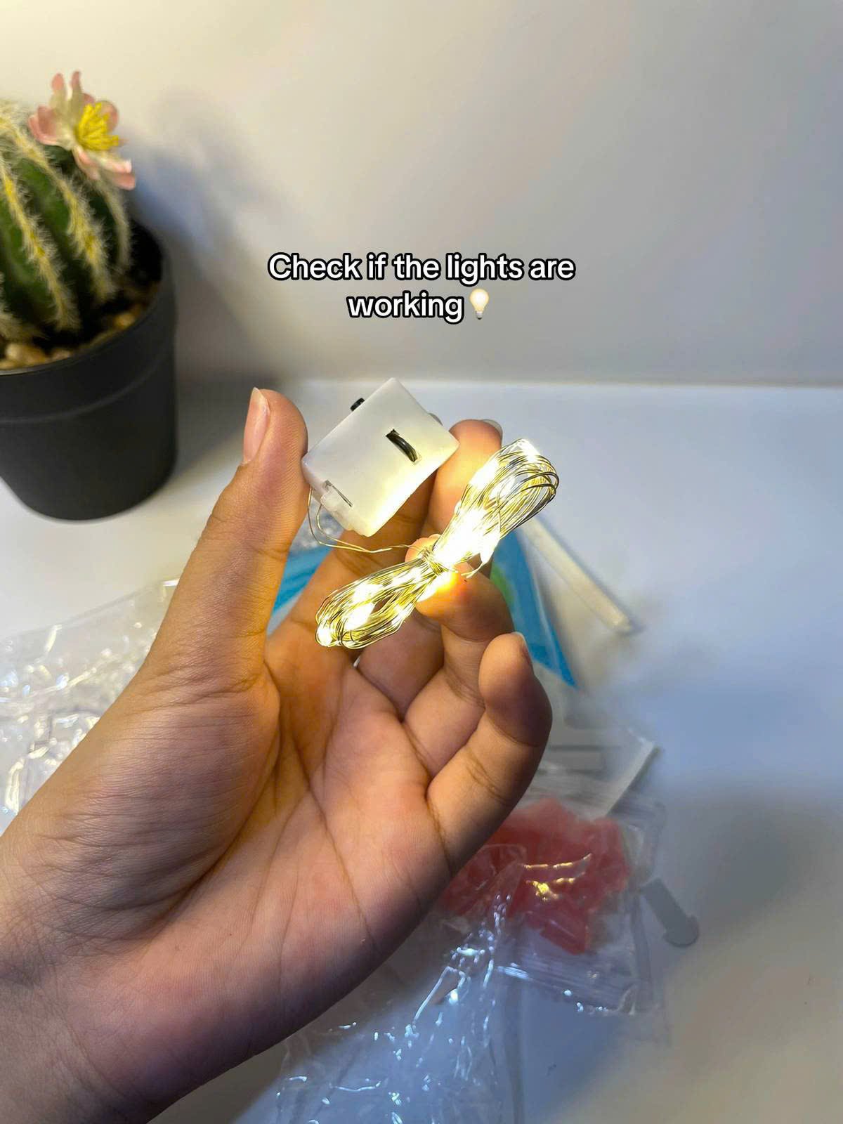 Cách lắp đèn ngủ hoa tulip hình vuông